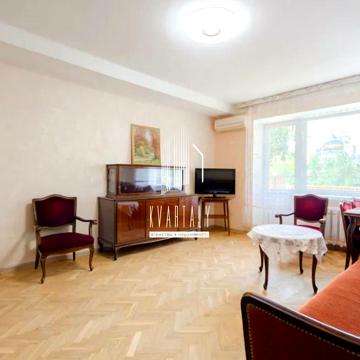 Велика Васильківська вул. (Червоноармійська), 45