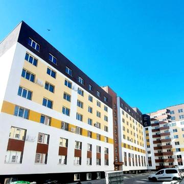 Героїв Майдану вул., 3