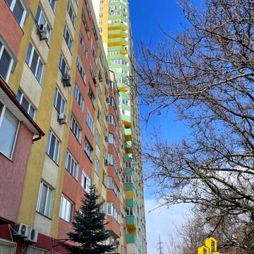 Ярослава Гашека бульв., 22