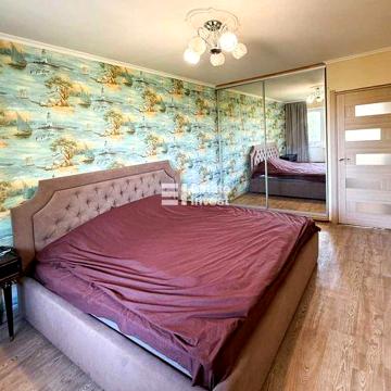 Продам 2 кімн. квартиру по вул. Познанська, 11