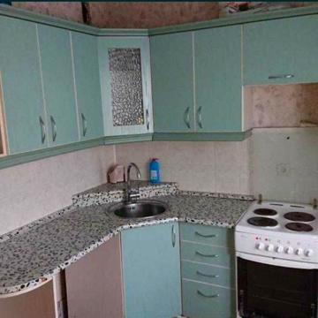 Миколи Лаврухіна вул., 7