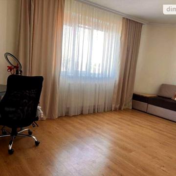 Продаж 4к Квартира Карпатська вулиця