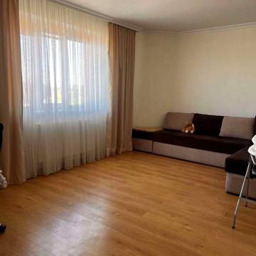 Продаж 4к Квартира Карпатська вулиця