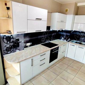 Продам 2 ком. с ремонтом и кладовкой на этаже в ЖК Радужный(114-564) ЖК «Радужный-1»