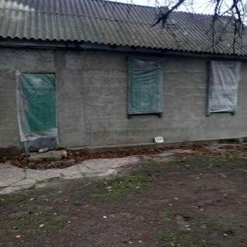 Земельна ділянка з житловим будинком