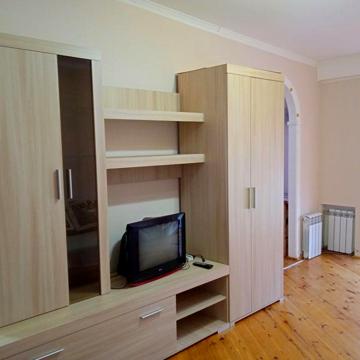 Здам 1 кімнатну квартиру в Центрі Коростеня, з автономним опаленням