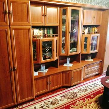 Продам квартиру трех кімнатну