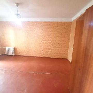 Продам однокімнатну квартиру Виноградар.