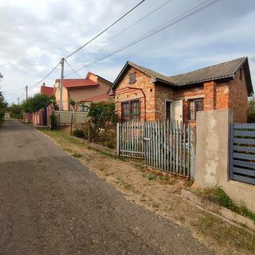 Продам дачний будинок
