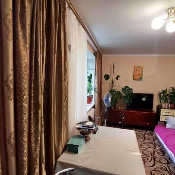 Продам 1-кімнатну квартиру. Вул.Тельнюка,3.