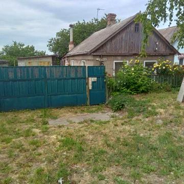 Продам 2 дома на одном участкепос. Южный