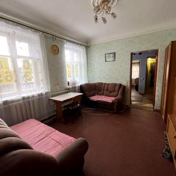 Продам  1/2 частину будинку з окремим двором