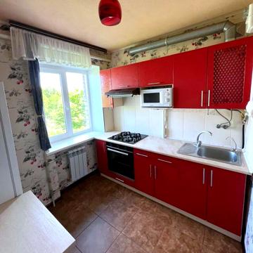 Олександра Поля просп. (Кірова), 92-А