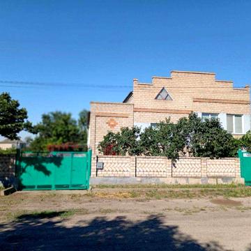 Будинок, двоповерховий, камяний. МРІЯ, ЯКА МОЖЕ СТАТИ ВАШОЮ!