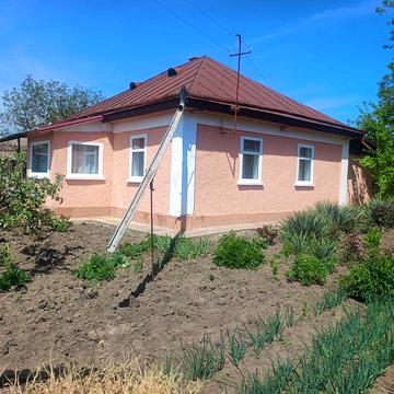 Продам добротний будинок в с.Лісничівка