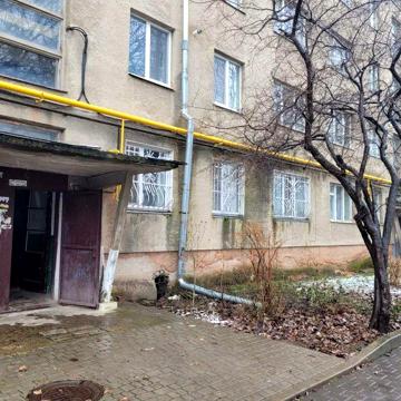квартира 3-х кімнатна вул.Коновальця,147