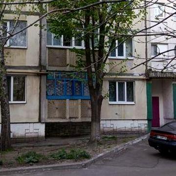 Двухкомнатная квартира в блочном доме с лоджии