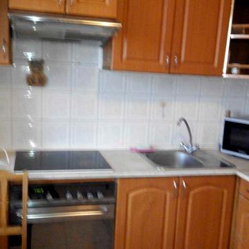 Пропонується в оренду  2-х кімнатна квартира по вул. Гетьмана, 46а.