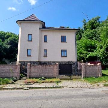 Продаж 5к Дім Корсунська вулиця