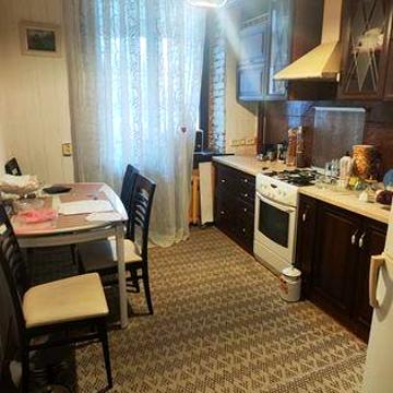 Сертефикат! Продам 4 к.кв.сталинку 92м², 2 этаж метро Индустриальная,