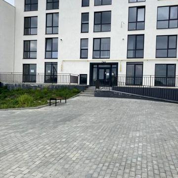 Продам однокімнатну квартиру-Обмін нерухомість- Авто ЖК Горизонт