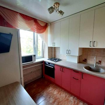 Продам 3-кім. квартиру в районі 6 школи, м. Прилуки