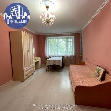 Комарова, 30