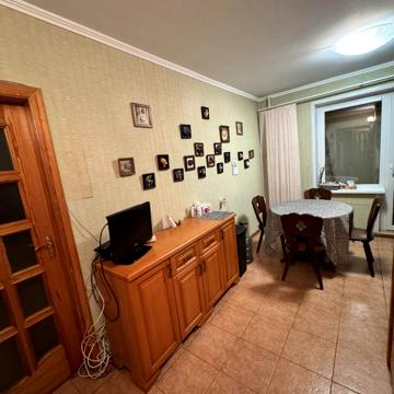 Автозаводська вул., 67
