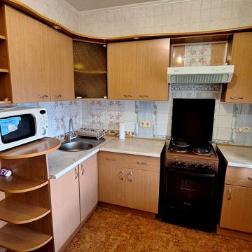 Василя Стуса вул., 2