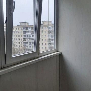 Продам 2 ком квартиру на ул Коммунаровская 1 Красный Камень
