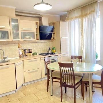Без %‼️2 кім.кв. 82,6 кв.м. Вул. Соборна 46 ЖК Рожевий будинок