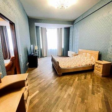 Оренда квартири в центрі на вул. Валова