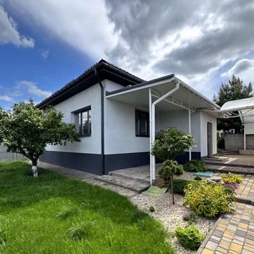 Продаж 4к Дім Лелеки (Буревісника) вулиця