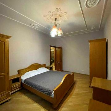 Пропозиція оренди 3 кім квартири по вул Грицька Чубая (Павлова)