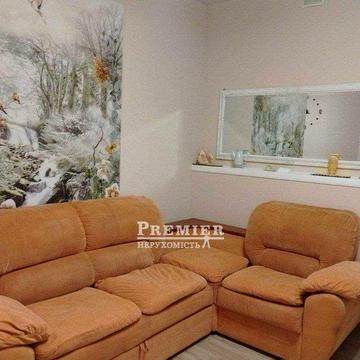Продам 2 кімнатну квартиру з ремонтом у новому будинку