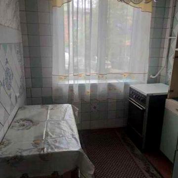 В оренду 2-кімнатна квартира по вул.Р. Атаманюка