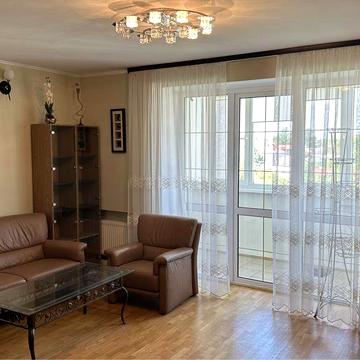 Продається дворівнева квартира. Хоткевича