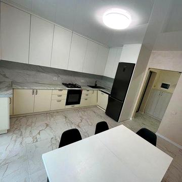 Оренда  2 км квартири поруч з парком