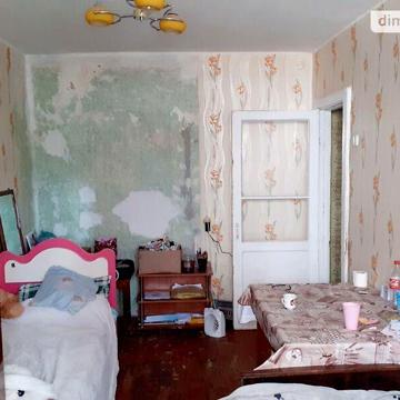 Продаж 1к Квартира Середня вулиця
