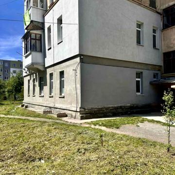 Михайла Грушевського вул., 42/4