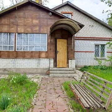 Продається цегляний будинок в селі Лукаші