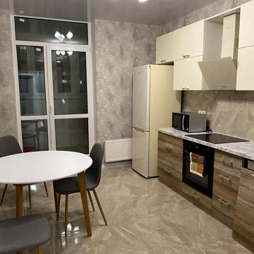 Микільсько-Слобідська вул., 8