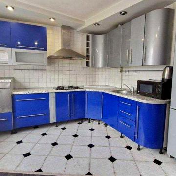 Продам 2к квартиру на Олександра Поля Херсонська вул. " Днепр - Арена"