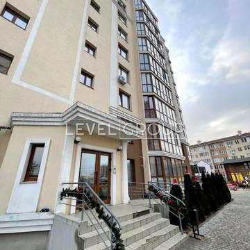 Одеська вул., 66