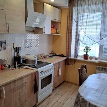 Продам 3-ком.квартиру пр.Соборности 6
