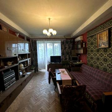 Братиславська вул., 34