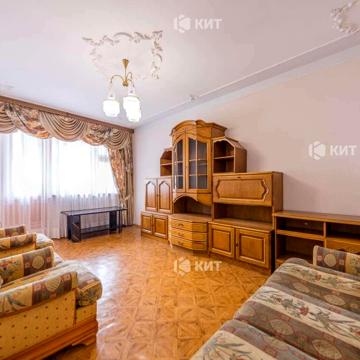 Наталії Ужвій вул., 112