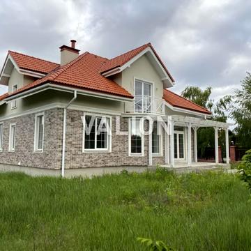 Юліанська, 37