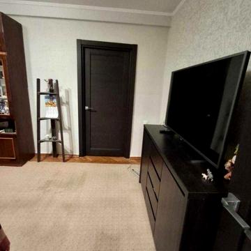 Продажа 2-к квартиры Задорожный переулок 5, метро Голосеево