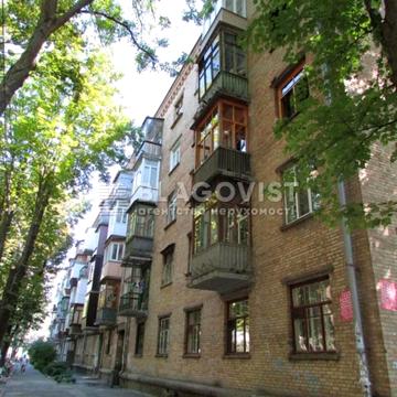 Печерський узвіз, 18